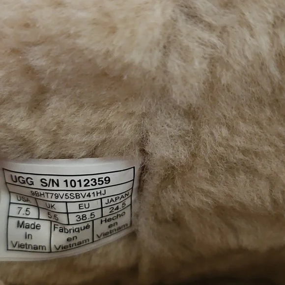 UGG Women's Brown and Cream Lace-Up Winter Boots - Picture 10 of 15